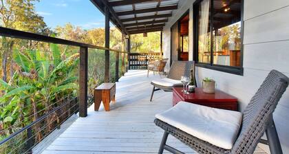 Misty Mountain Hideaway at Murrays Run ultra private rural escape with stunning views