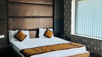 Deluxe Room | 1 bedroom, free WiFi