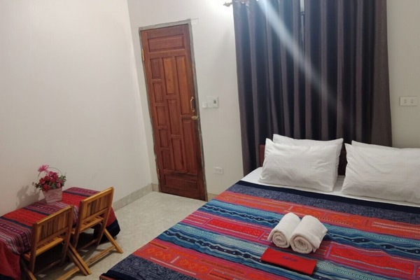 Kamar Double Klasik | Meja kerja, ruang kerja ramah laptop, kedap suara, dan Wi-Fi gratis