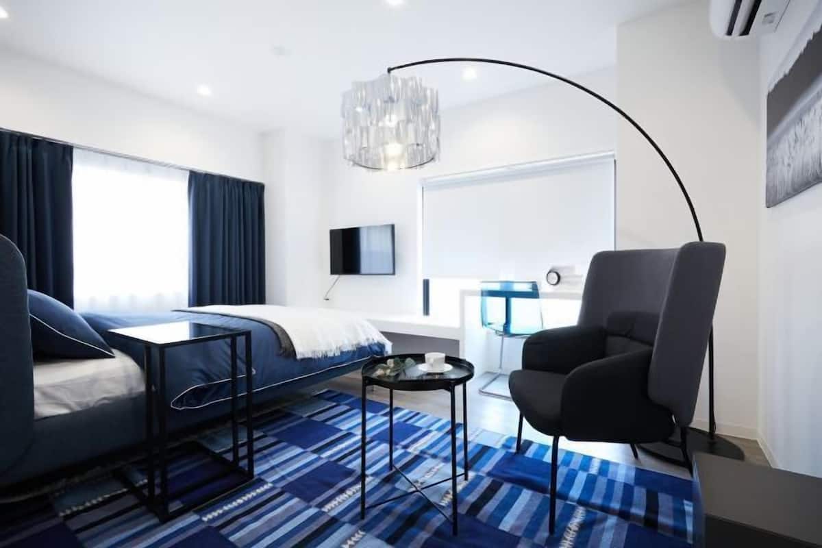 1 bedroom, down duvets, individually decorated, individually furnished