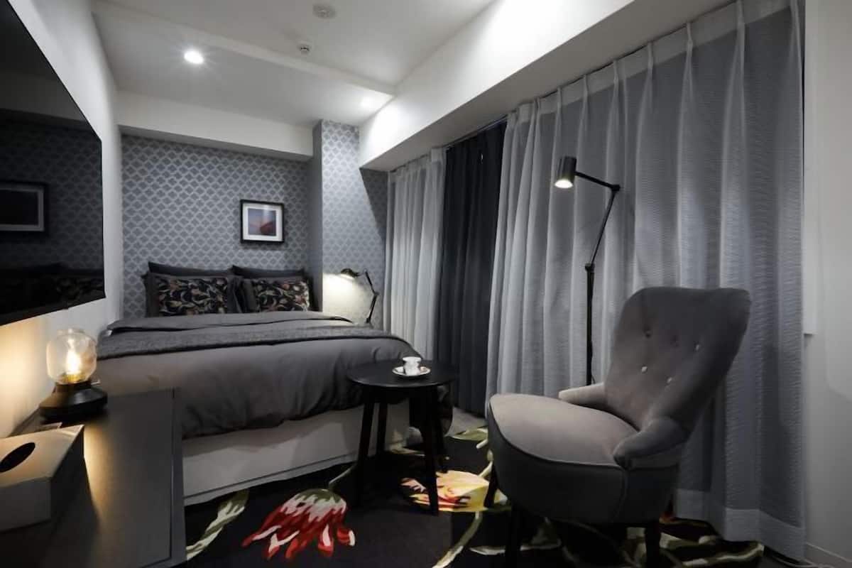 1 bedroom, down duvets, individually decorated, individually furnished