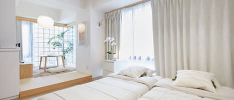 201 | 1 bedroom, down duvets, individually decorated, individually furnished