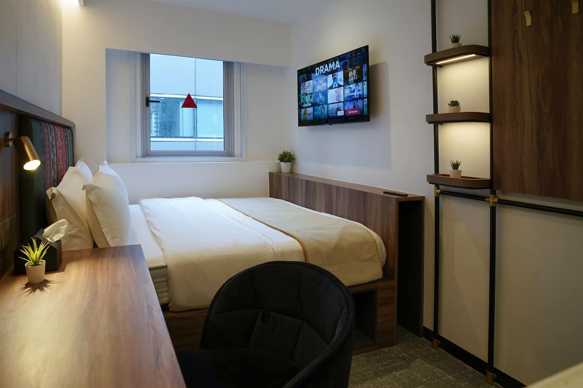 Deluxe Room, Window, SHORT OVERNIGHT, 11hrs:8PM-7AM | Minibar, bureau, Wi-Fi gratuit, draps fournis