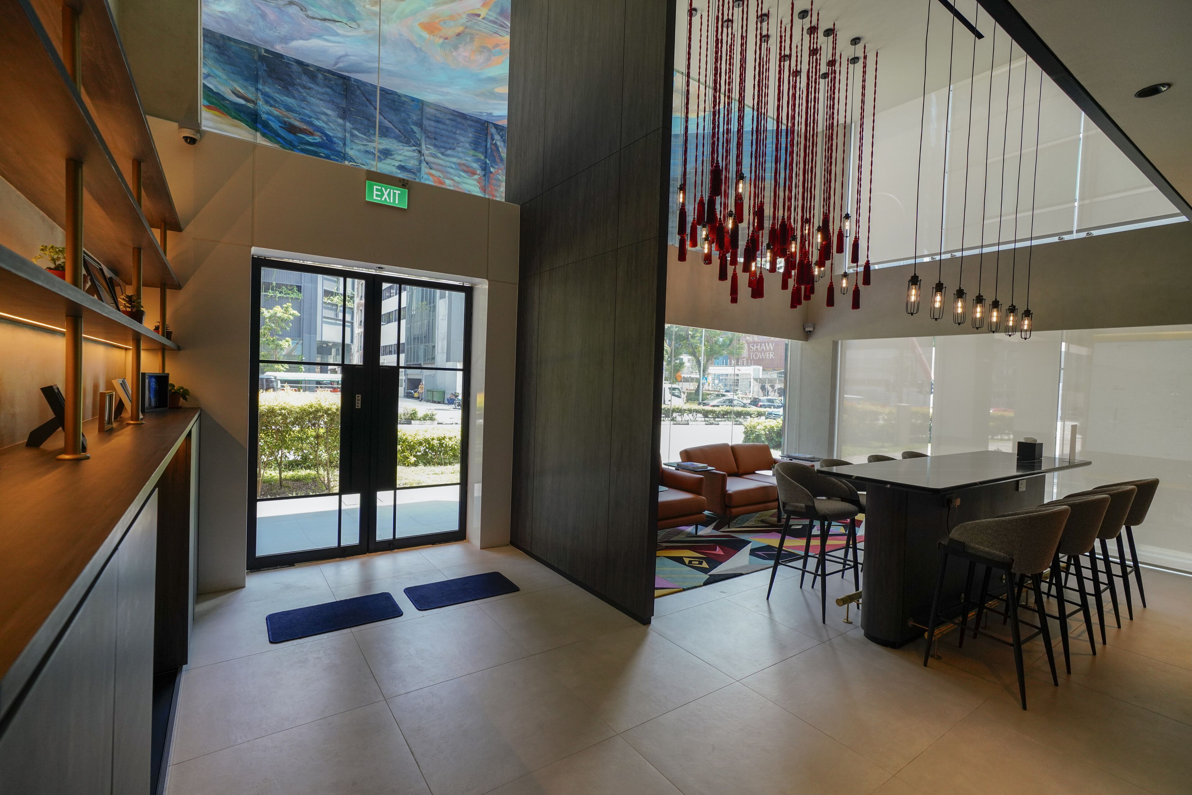 32-inch LED TV with cable channels, Netflix, Hulu