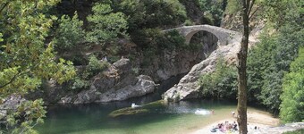 Aubenas Vals LES Bains, Rivière 15 Mns, Villa Neuve, 12 Personnes, Climatisée