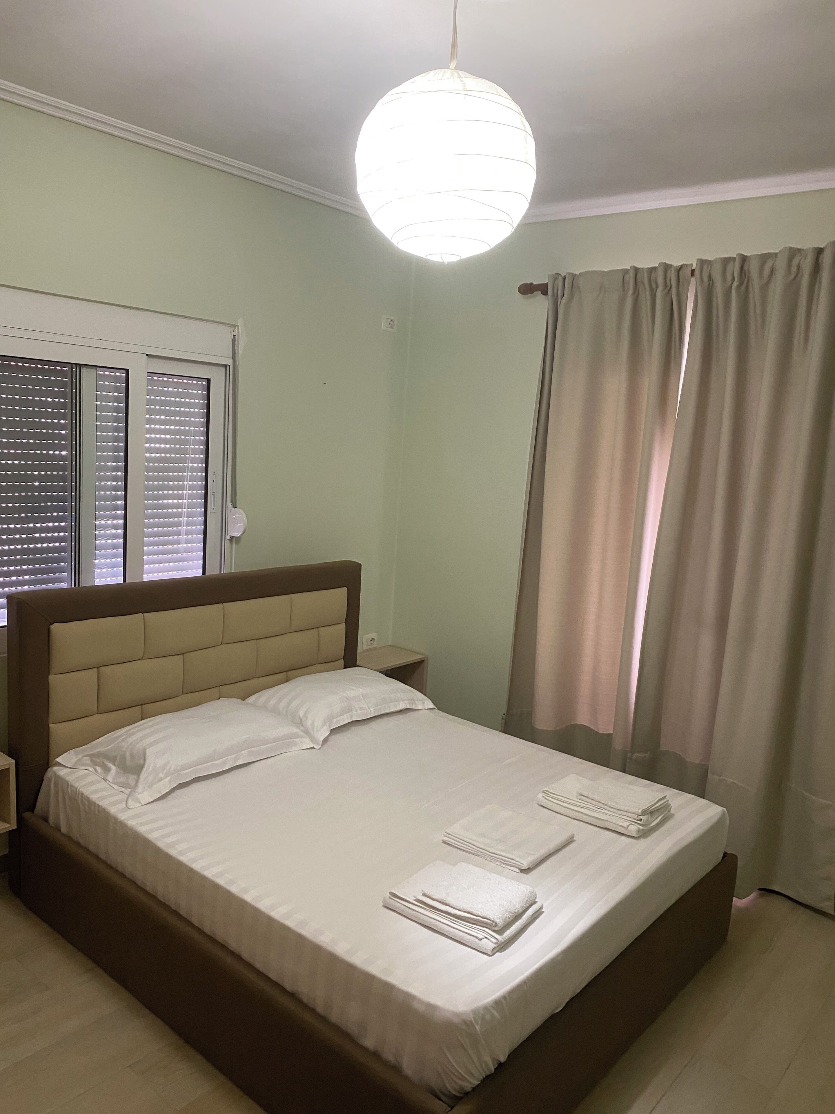 Breeze Cuddling Your Holidays