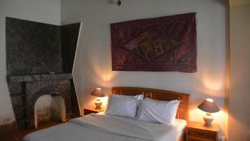 Soundproofing, iron/ironing board, free WiFi