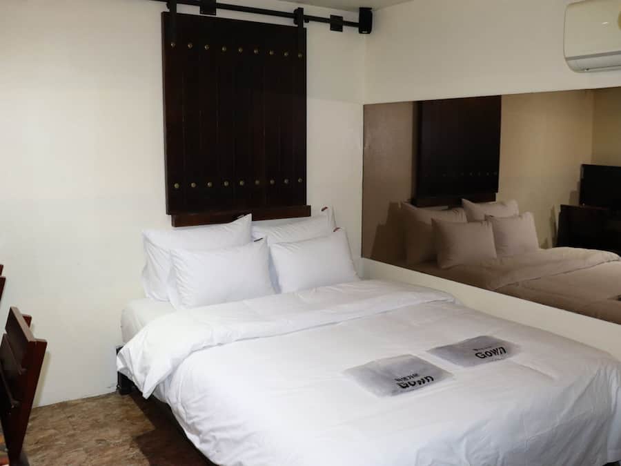 Quarto premium | Individualmente decorados, escrivaninha, Wi-Fi de cortesia