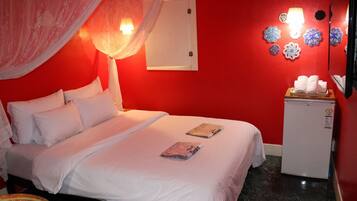 Standard Room | Individually decorated, desk, free WiFi