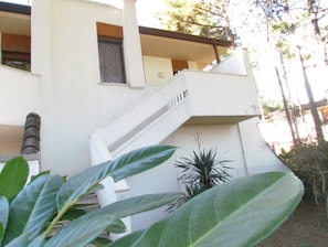 Apartment, 2 Bedrooms, Patio, Garden View | Exterior