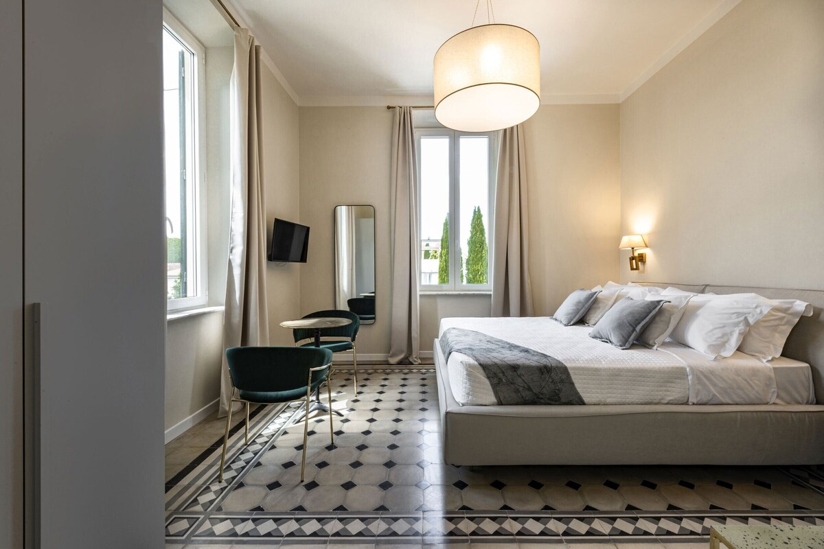 Classic Double Room, Garden View | Premium bedding, down comforters, minibar, in-room safe