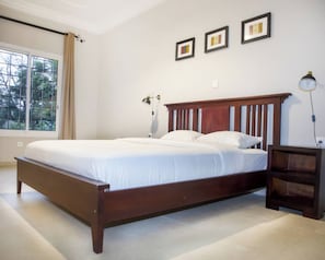 1 quarto, individualmente decorados, individualmente mobiliados