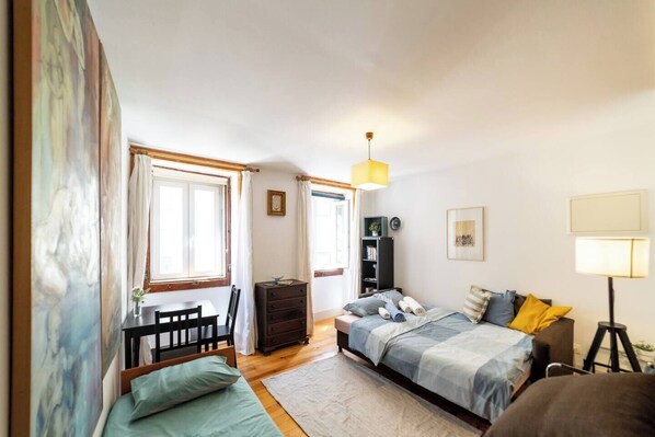 1 غرفة نوم ومكواة/لوح كي وسرير سفر وواي فاي مجانًا