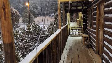 Room, 1 Bedroom, Patio, Mountain View | Balcony