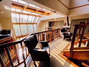 Een 50-inch smart-tv met digitale zenders, Netflix en betaalfilms