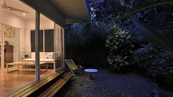 Deluxe Studio | Garden view