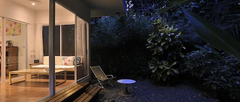 Estudio Deluxe | Vistas al jardín