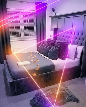 Habitación Deluxe doble | Sistema de insonorización, tabla de planchar con plancha, wifi gratis