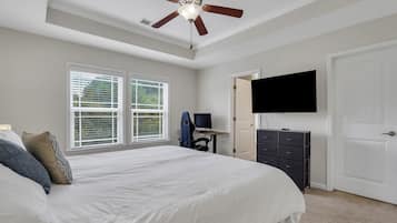 3 sovrum, skrivbord, strykjÀrn/strykbrÀda och resesÀng