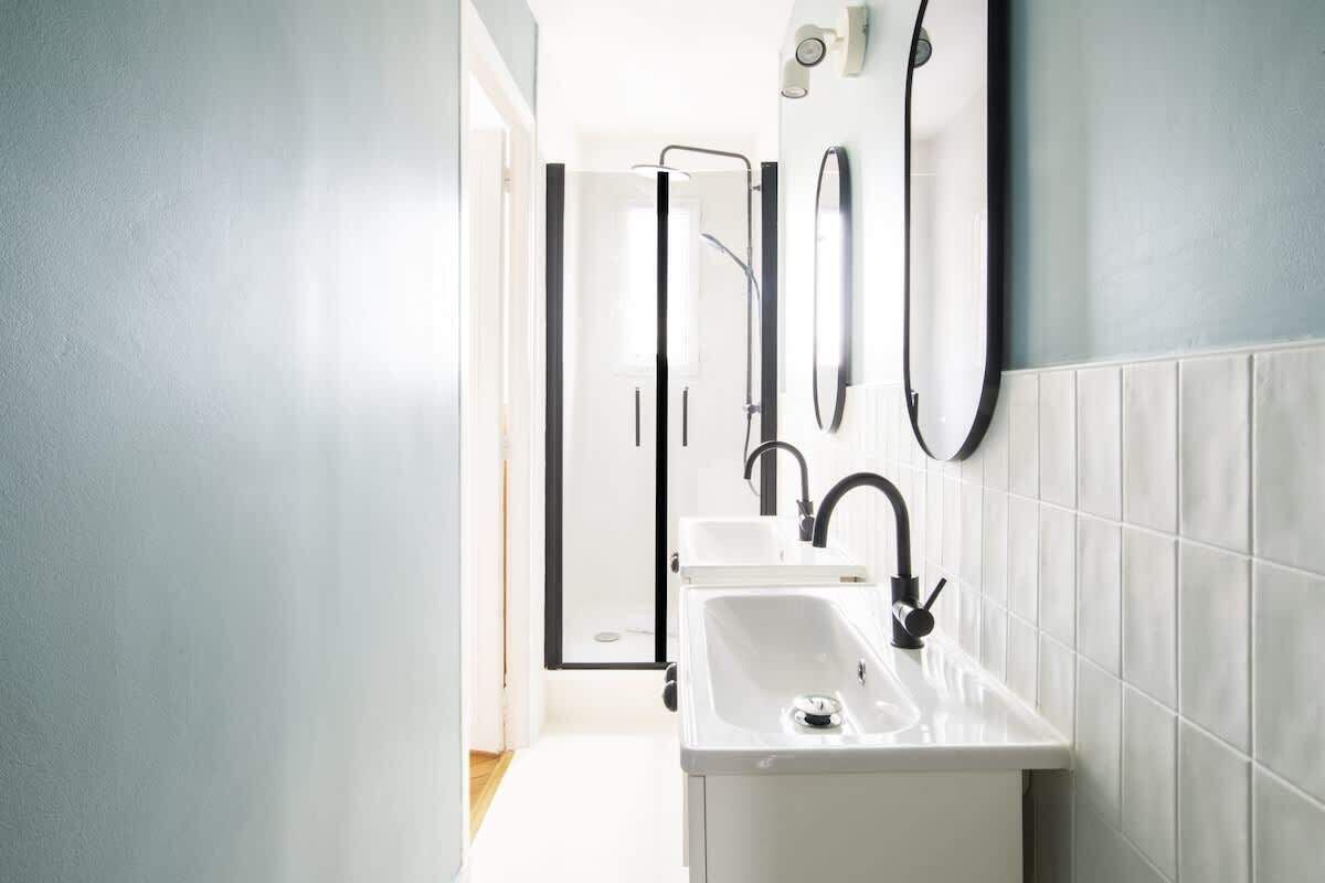Shower, hair dryer