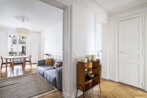 Fernseher, Arbeitsbereiche