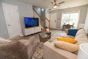 Smart-TV, Bücher, Computerbildschirme