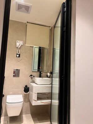 Single Room | Bilik Mandi