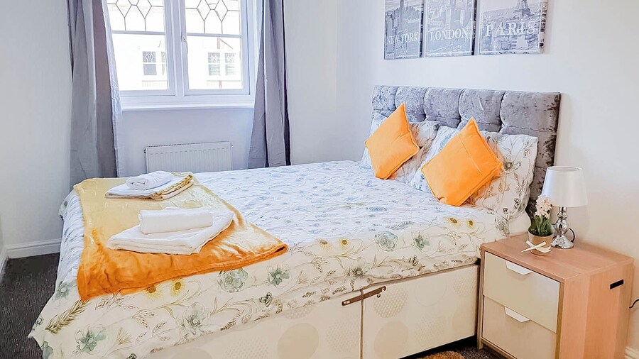 Airport Lounge - 3Bed 6 Persons