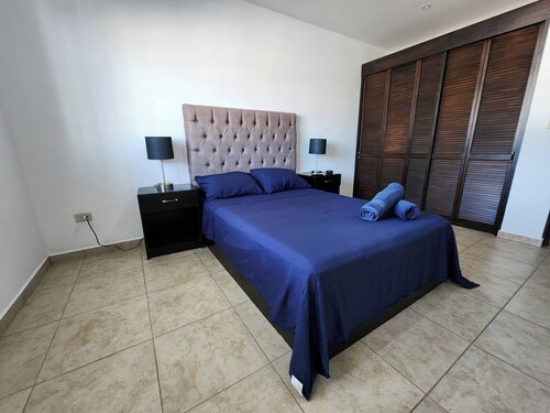 Comfortable Apartment In Tec Zone - 3 Mi