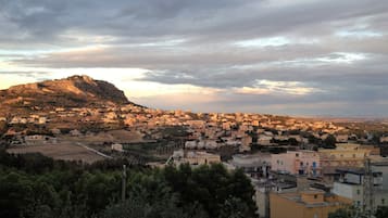 Casa, 1 quarto, para fumantes, varanda | Fachada
