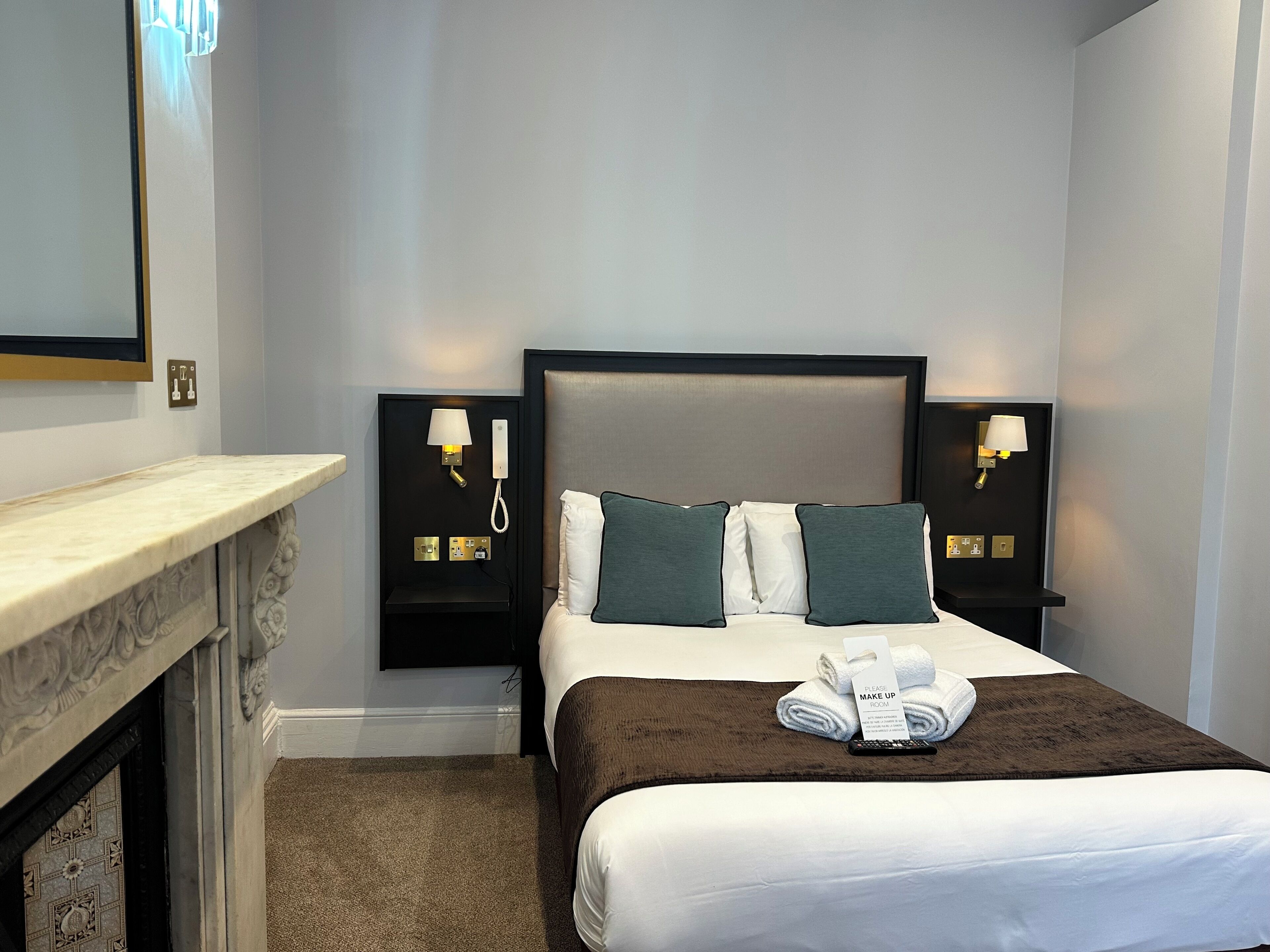 Dobbeltrom – deluxe | Strykejern/-brett, wi-fi (inkludert) og sengetøy