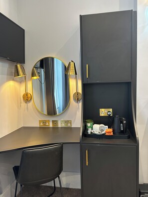 Deluxe-Doppelzimmer | Bügeleisen/Bügelbrett, kostenloses WLAN, Bettwäsche