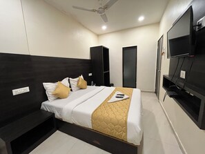Unclassified image, 4 of 22, button - Hotel Wind Flower Regency - Near Kokilaben Hospital (Mumbai)