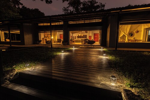 Private Safari House, 5 minutes  from South Luangwa National Park