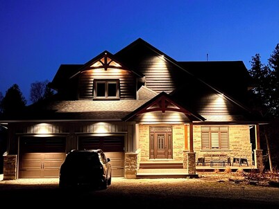 "stunning Serenity Cove On The Lake Cozy Cottage"
