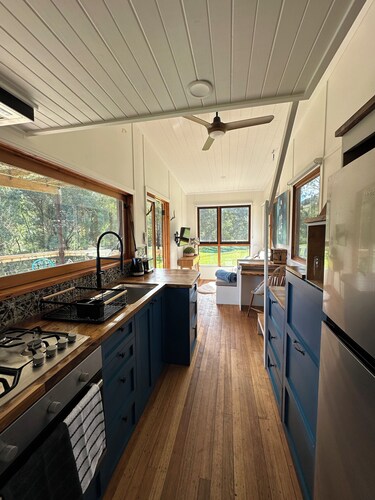 Tiny Desire Jamieson