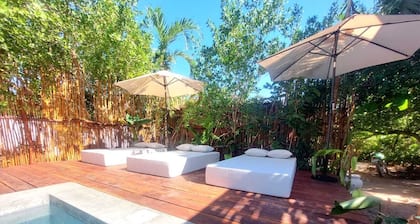 Brand New Luxury Villa. 150 meters from the beach.