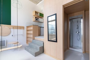 Studio L Duplex | Bagno | Doccia, asciugacapelli, asciugamani, sapone