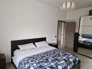 1 bedroom, desk, iron/ironing board, WiFi - Andrea's House - Just 5 minutes from the University Hospital of Messina (Messina)