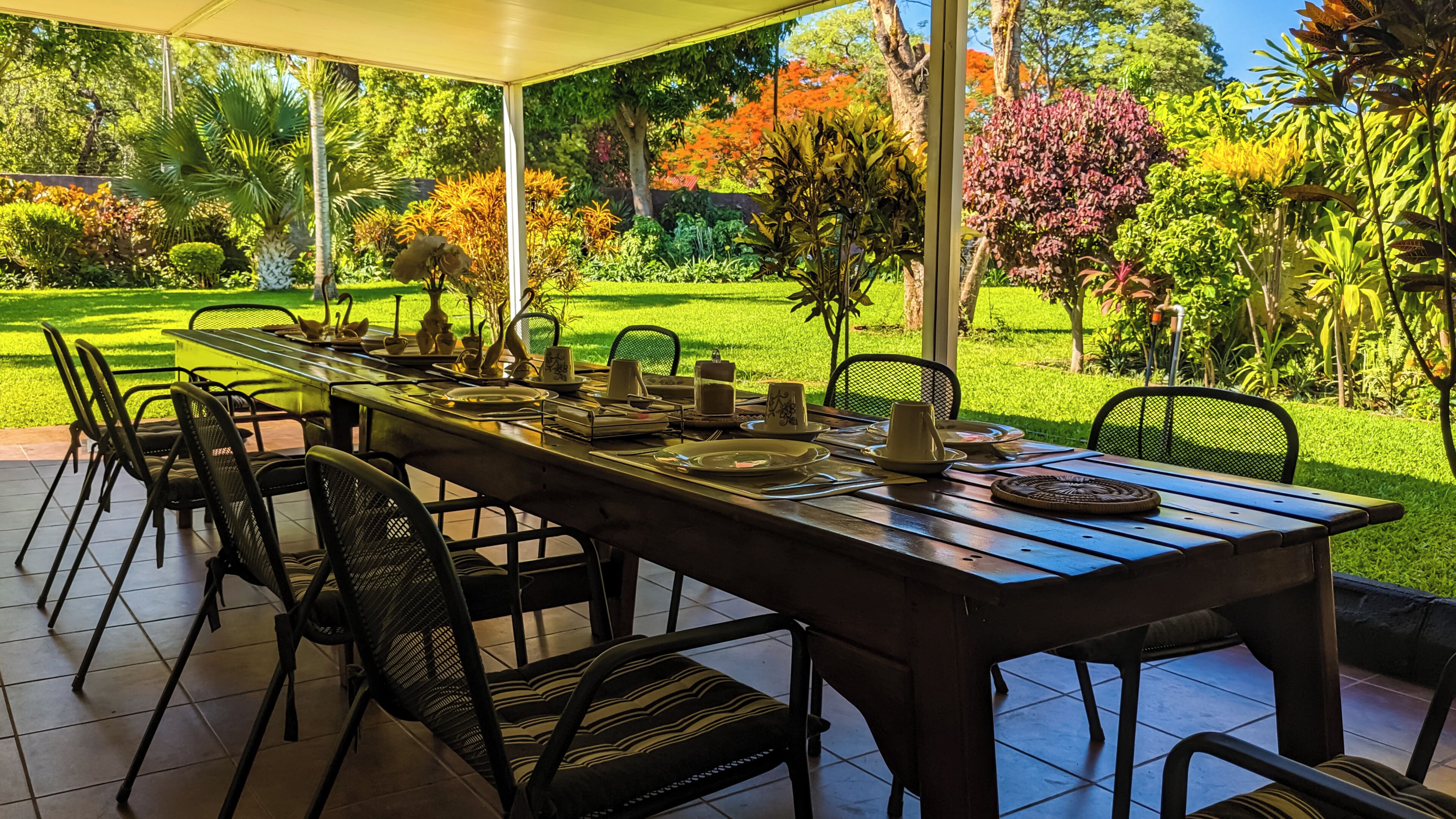 Villa, 5 slaapkamers, balkon, uitzicht op tuin | Buiten dineren