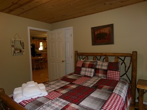 4 bedrooms, free WiFi, bed sheets