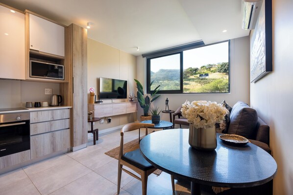 Apartamento Confort | Servicio de comidas en la habitación