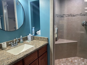 Shower, towels