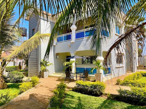 The Unique and Tranquil Retreat Apartment