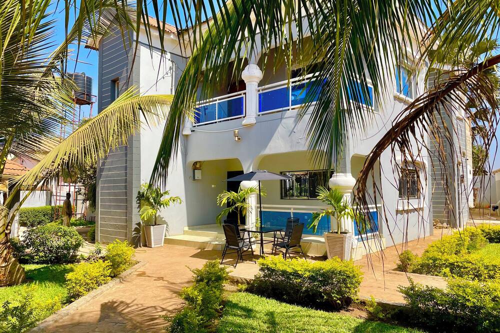 The Unique and Tranquil Retreat Apartment