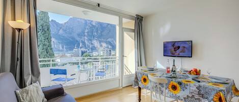 21-inch flat-screen TV with cable channels