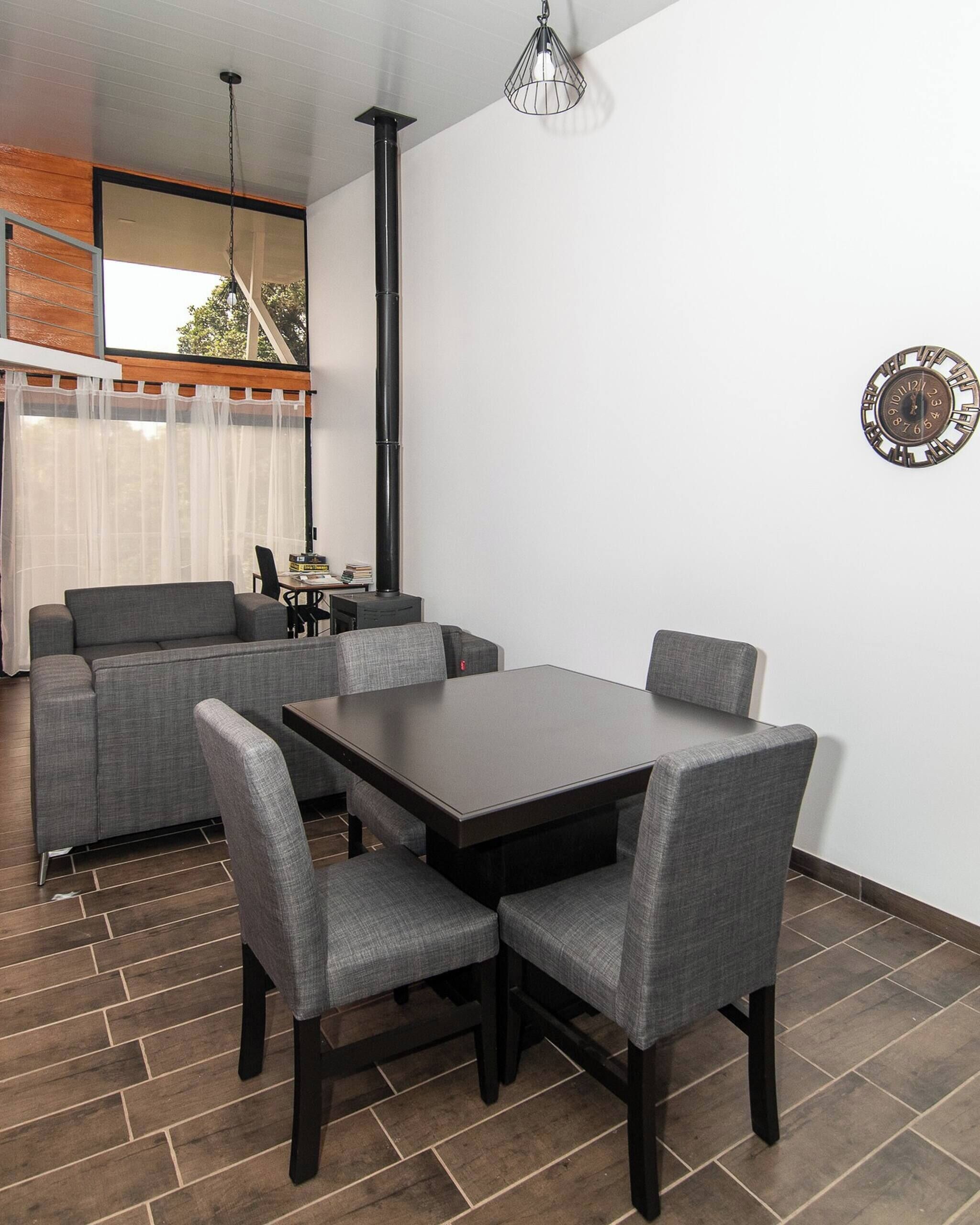 House, 2 Bedrooms, Balcony, Garden View | Dining room