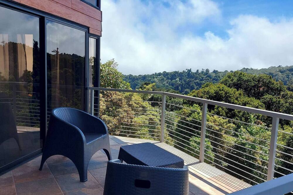 Arisa Mountain House