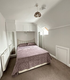 3 Schlafzimmer, Bügeleisen/Bügelbrett, kostenloses WLAN, Bettwäsche