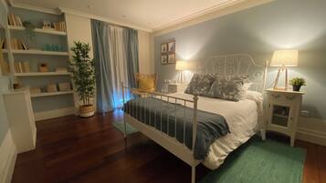 5 Schlafzimmer, Bügeleisen/Bügelbrett, kostenloses WLAN, Bettwäsche